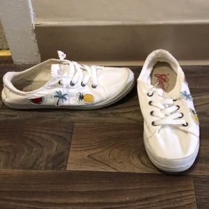 Jelly pops converse sneaker style